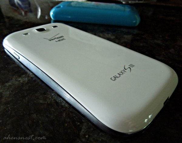Galaxy S III - Isn't she pretty?