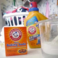 ARM & HAMMER Baking Soda Kitchen & Laundry Tips