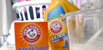 ARM & HAMMER Baking Soda Kitchen & Laundry Tips