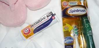 armandhammer-clean-teeth